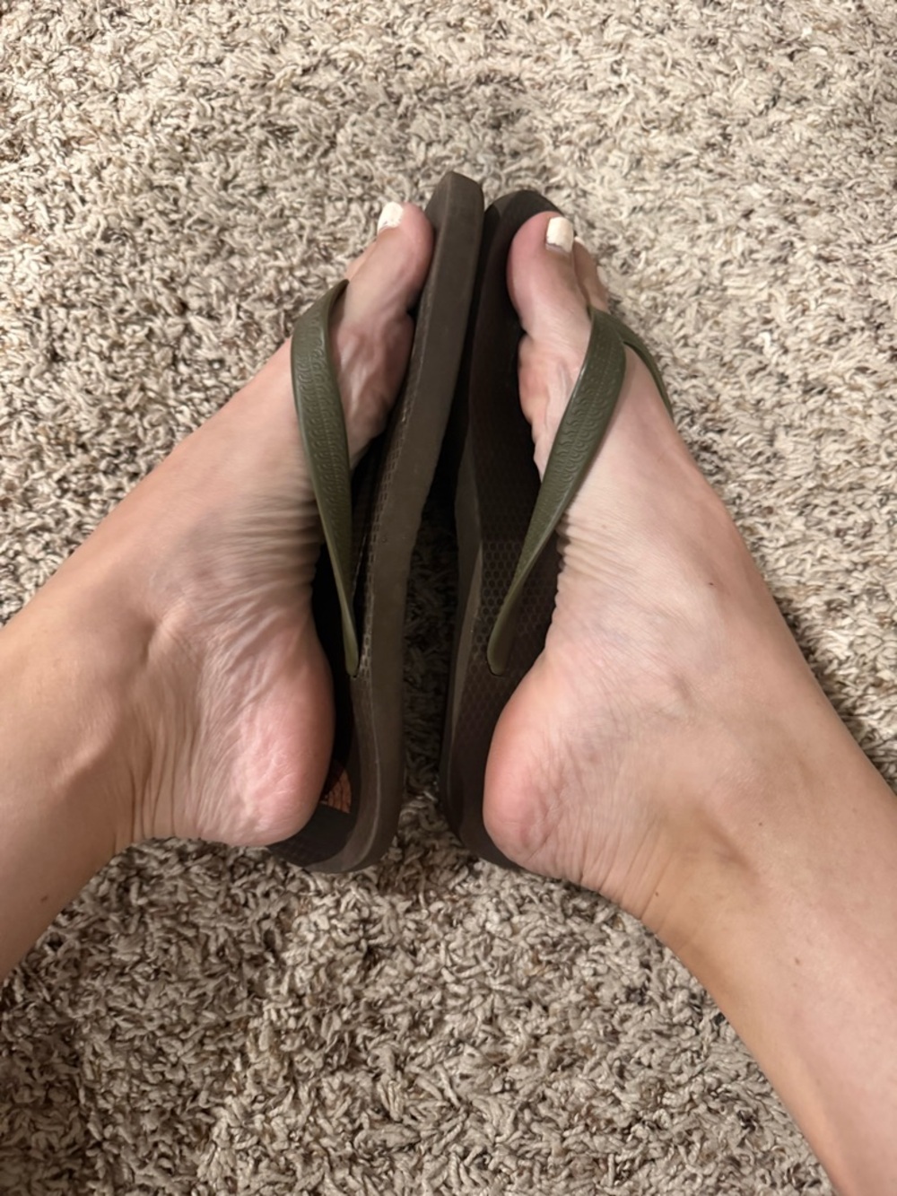 Well worn The North Face Olive Strapped Brown Footbed Flip Flops - Picture 6 of 7